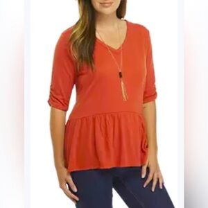 NWT AGB
Women's Ruched Sleeve Peplum Knit Top with Necklace